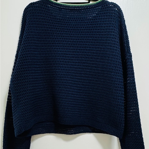 Vince Navy Blue Crew Neck Sweater with Green Trim - Picture 3 of 6
